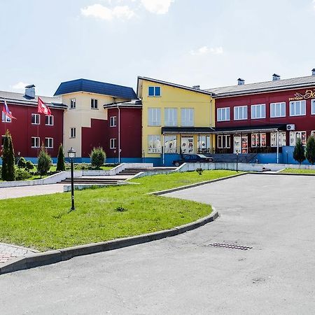 Hotel Suvorov Kobryn Esterno foto