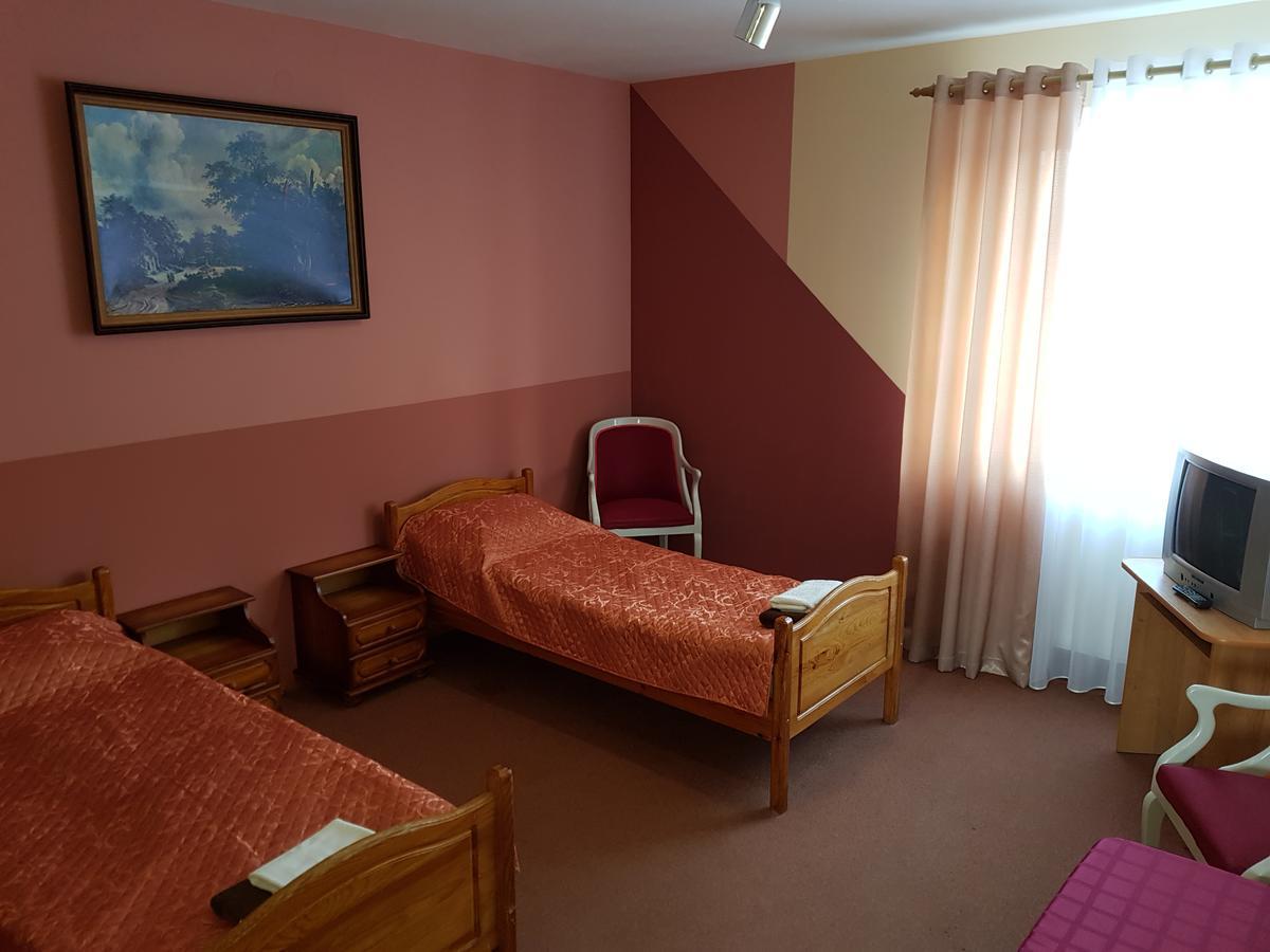 Hotel Suvorov Kobryn Esterno foto