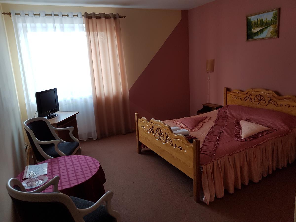Hotel Suvorov Kobryn Esterno foto