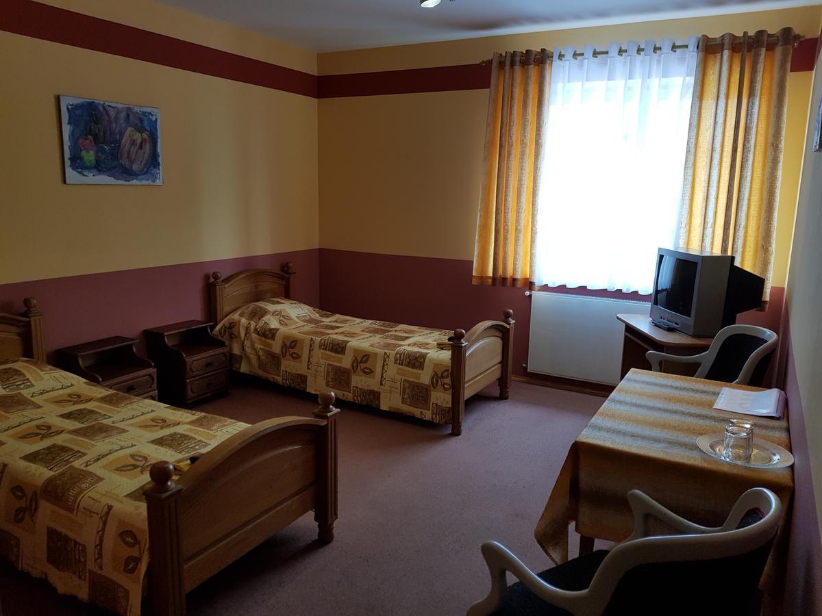 Hotel Suvorov Kobryn Esterno foto